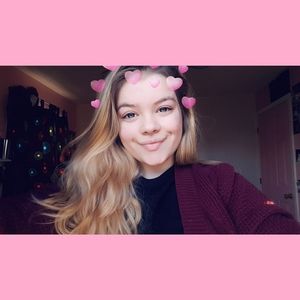 Meet your Posher, Lacey